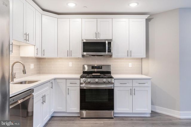 1309 S 52ND ST, Philadelphia, PA 19143