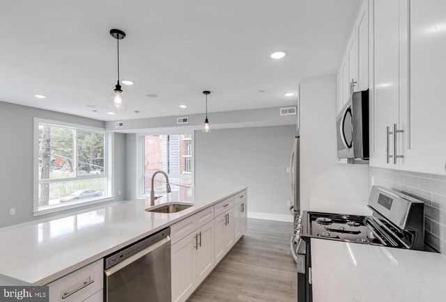 1309 S 52ND ST, Philadelphia, PA 19143