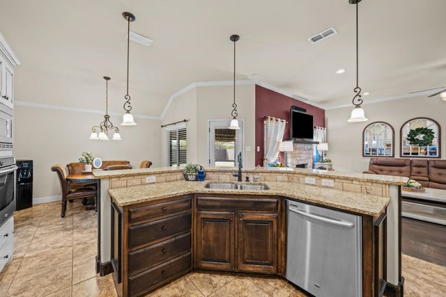 2501 Loyola Street, Lubbock, TX 79415