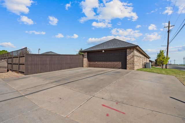 2501 Loyola Street, Lubbock, TX 79415