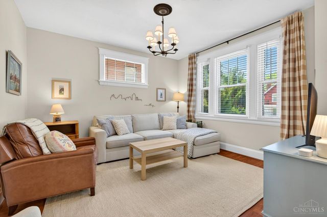 4002 Ballard Avenue, Cincinnati, OH 45209
