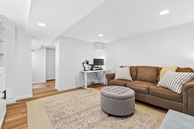 4002 Ballard Avenue, Cincinnati, OH 45209
