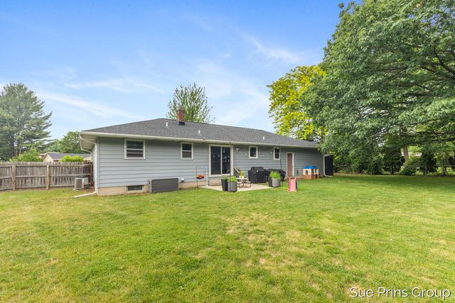 7354 S Garden Court, Georgetown Twp, MI 49428