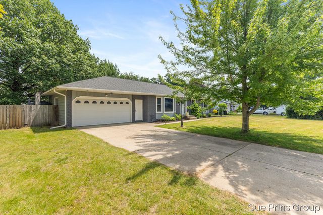 7354 S Garden Court, Georgetown Twp, MI 49428
