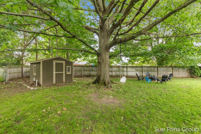 7354 S Garden Court, Georgetown Twp, MI 49428