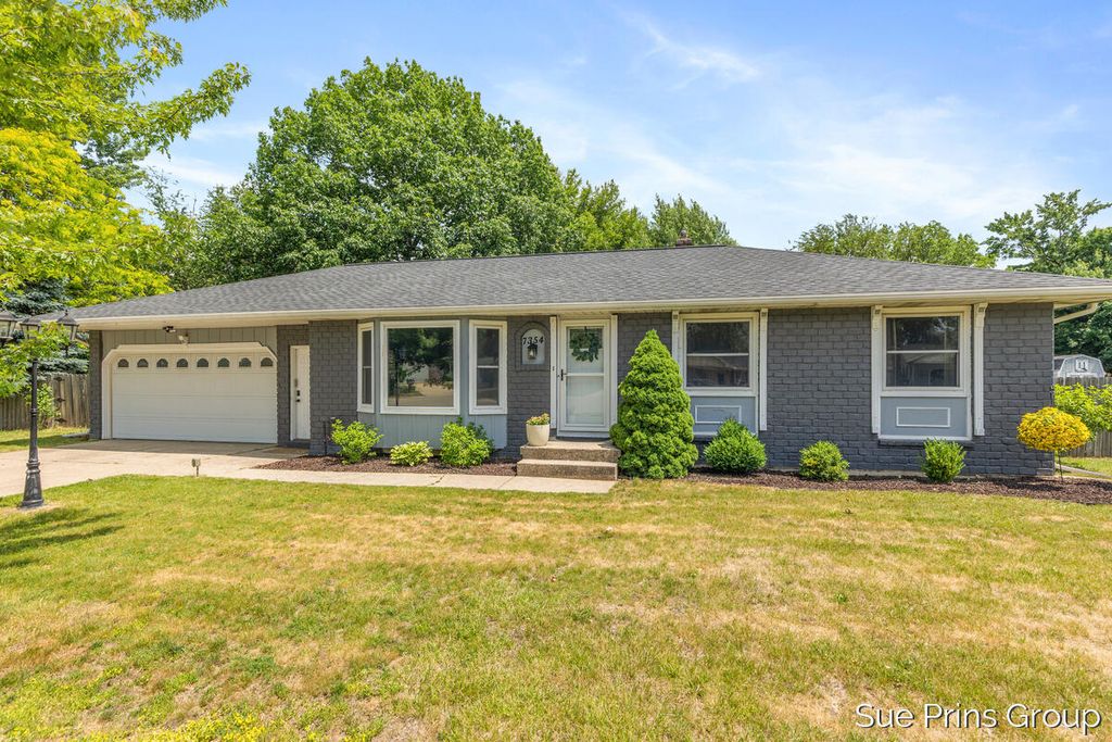 7354 S Garden Court, Georgetown Twp, MI 49428