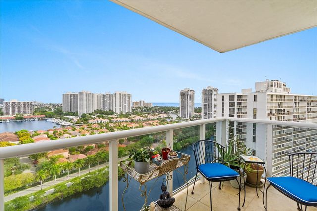 3675 N Country Club Dr 2201, Aventura, FL 33180