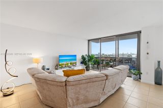 3675 N Country Club Dr 2201, Aventura, FL 33180