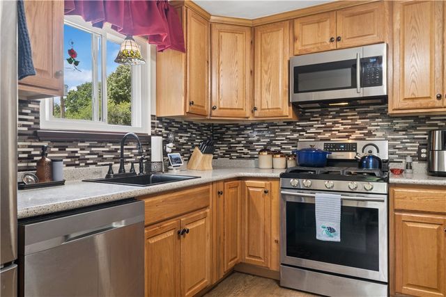 2901 Ponderosa Drive, Shaler, PA 15101