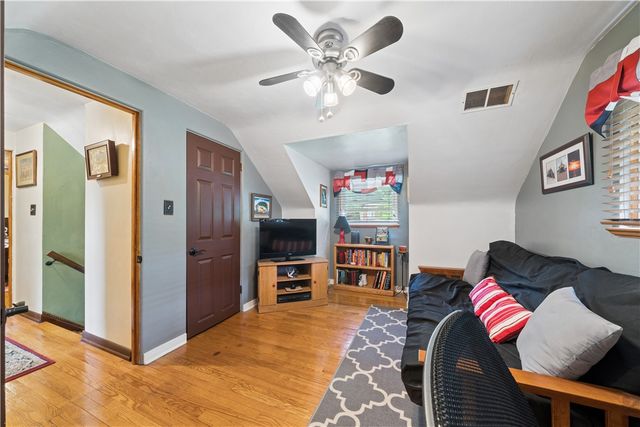 2901 Ponderosa Drive, Shaler, PA 15101