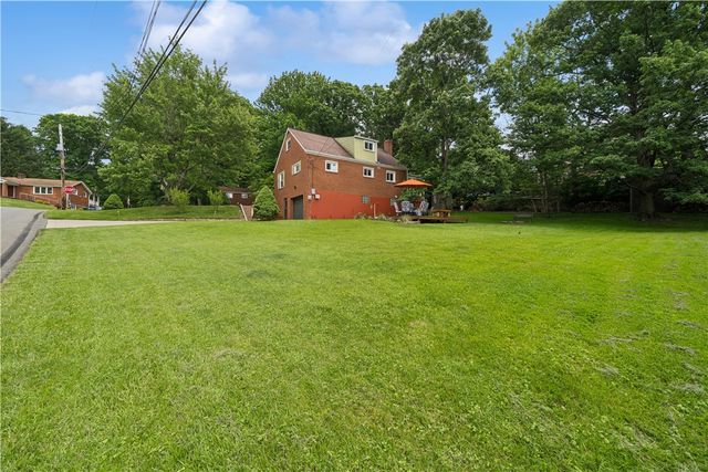 2901 Ponderosa Drive, Shaler, PA 15101