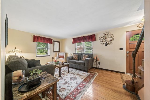 2901 Ponderosa Drive, Shaler, PA 15101