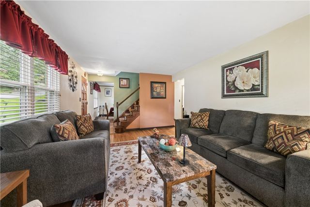 2901 Ponderosa Drive, Shaler, PA 15101
