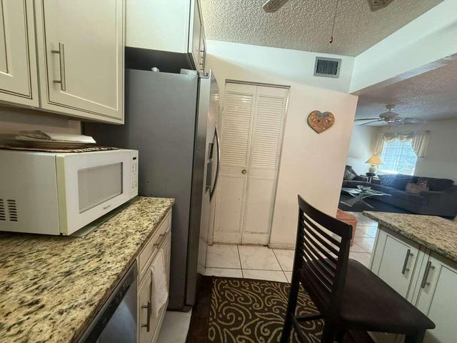 213 Pine HOV Circle, Greenacres, FL 33463