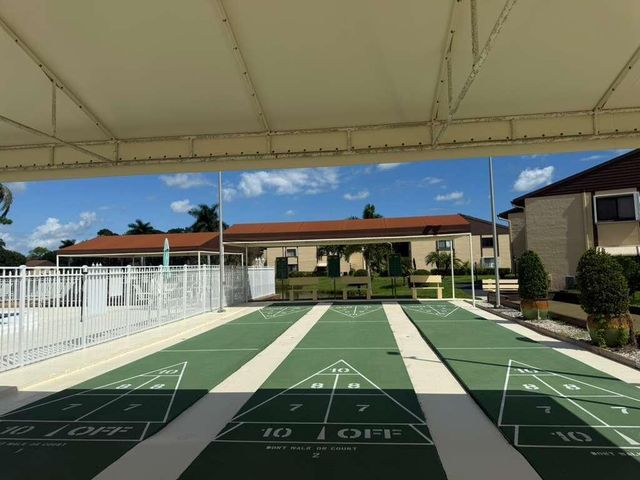 213 Pine HOV Circle, Greenacres, FL 33463