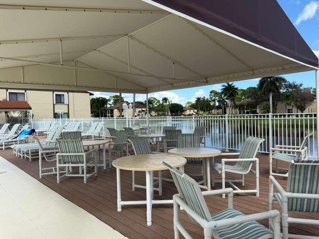 213 Pine HOV Circle, Greenacres, FL 33463