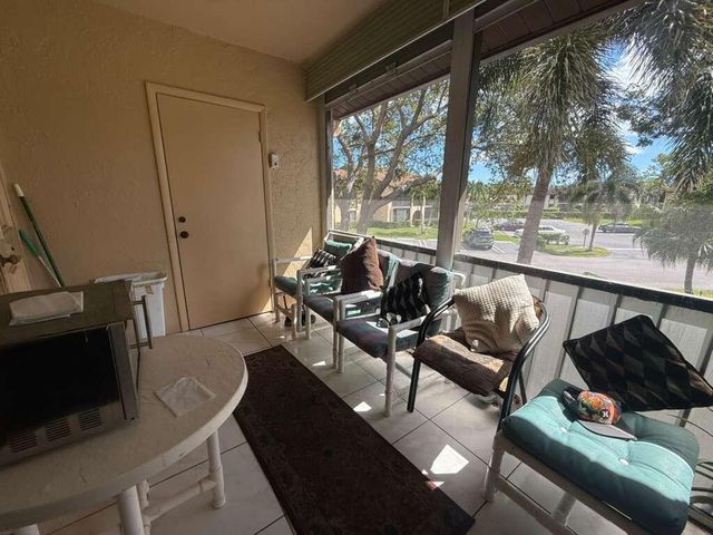 213 Pine HOV Circle, Greenacres, FL 33463