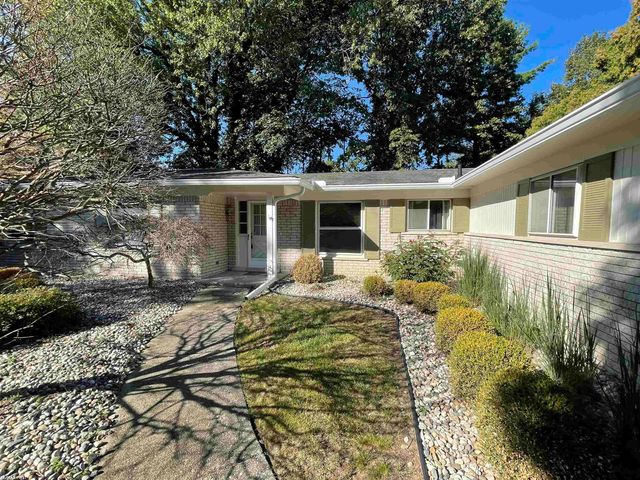 37431 Tall Oak Drive, Clinton Twp, MI 48036