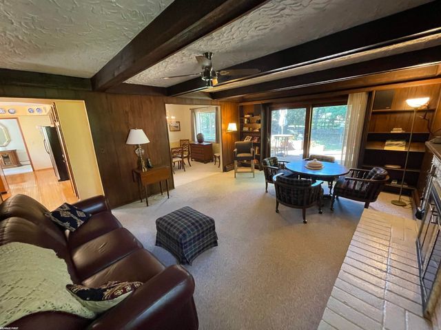 37431 Tall Oak Drive, Clinton Twp, MI 48036