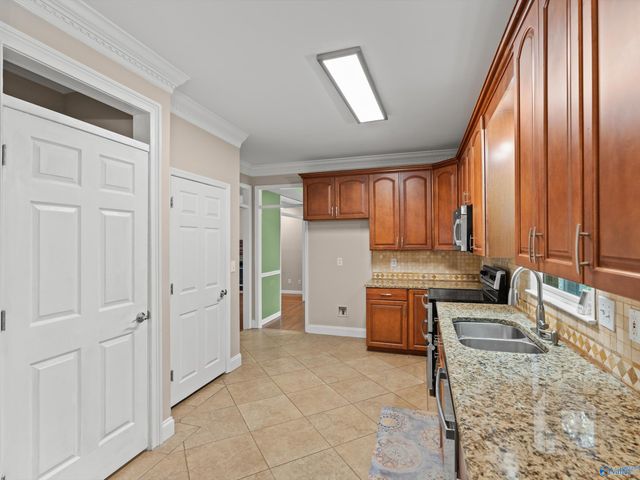 2619 Excalibur Drive SE, Huntsville, AL 35803