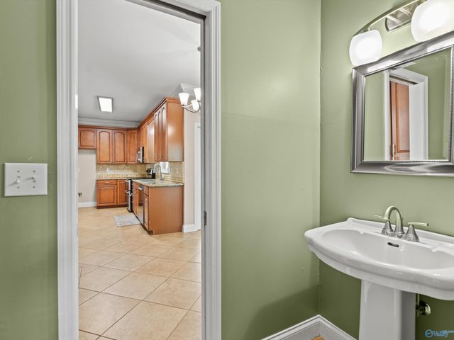 2619 Excalibur Drive SE, Huntsville, AL 35803