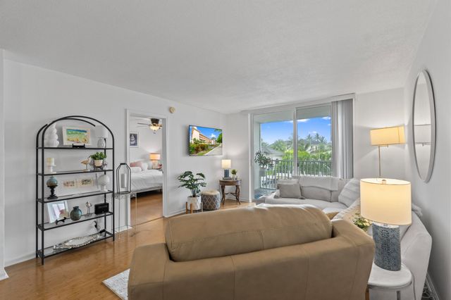 750 NE Spanish River Boulevard 2040, Boca Raton, FL 33431