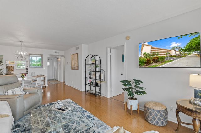 750 NE Spanish River Boulevard 2040, Boca Raton, FL 33431