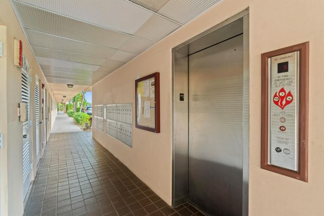 750 NE Spanish River Boulevard 2040, Boca Raton, FL 33431