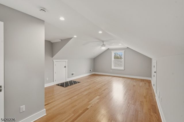 732 Embree Cres, Westfield Town, NJ 07090
