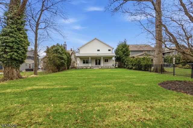 732 Embree Cres, Westfield Town, NJ 07090