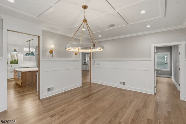 732 Embree Cres, Westfield Town, NJ 07090