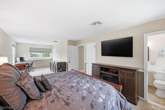 17 Kiowa, Oakland Boro, NJ 07436