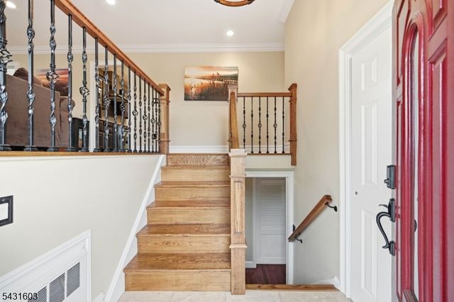 17 Kiowa, Oakland Boro, NJ 07436