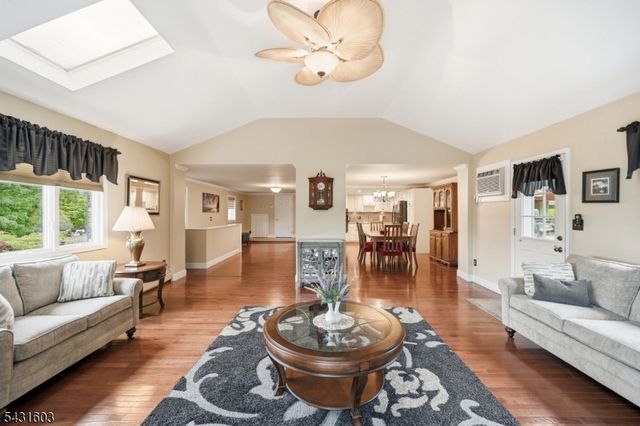 17 Kiowa, Oakland Boro, NJ 07436