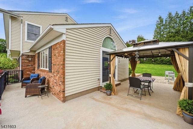 17 Kiowa, Oakland Boro, NJ 07436