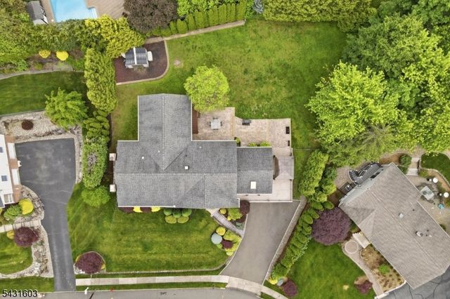 17 Kiowa, Oakland Boro, NJ 07436