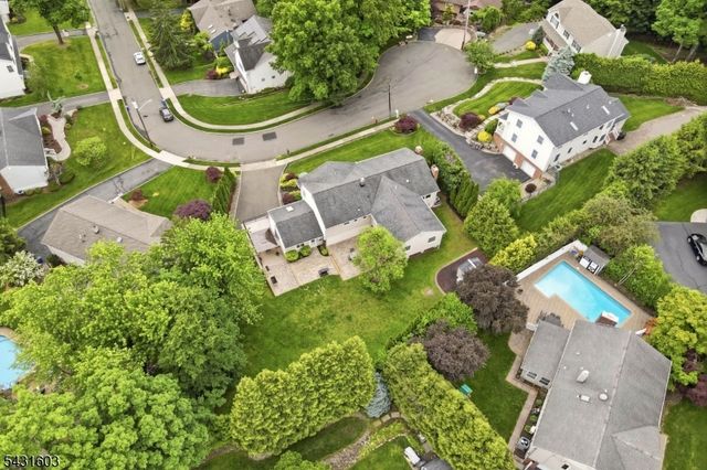 17 Kiowa, Oakland Boro, NJ 07436