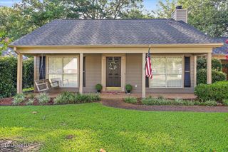 1021 Laurel Drive, Flowood, MS 39232