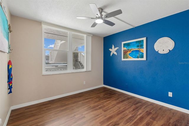 4715 BAY STREET NE 223, St Petersburg, FL 33703