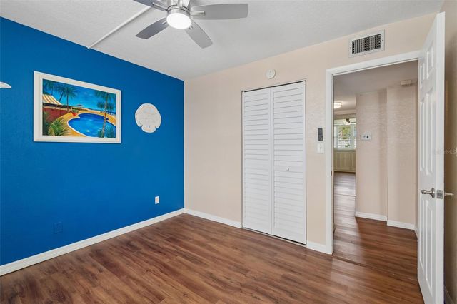 4715 BAY STREET NE 223, St Petersburg, FL 33703