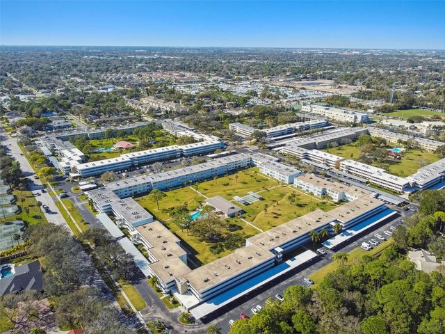 4715 BAY STREET NE 223, St Petersburg, FL 33703