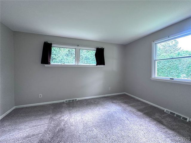 2 Claridge Court, New Hartford, NY 13413