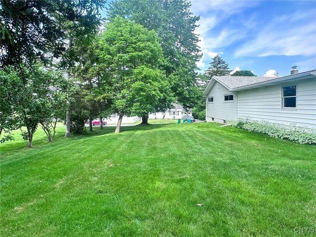 2 Claridge Court, New Hartford, NY 13413