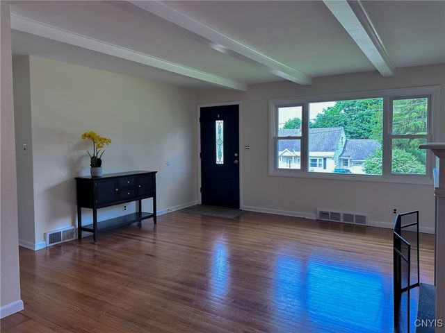 2 Claridge Court, New Hartford, NY 13413