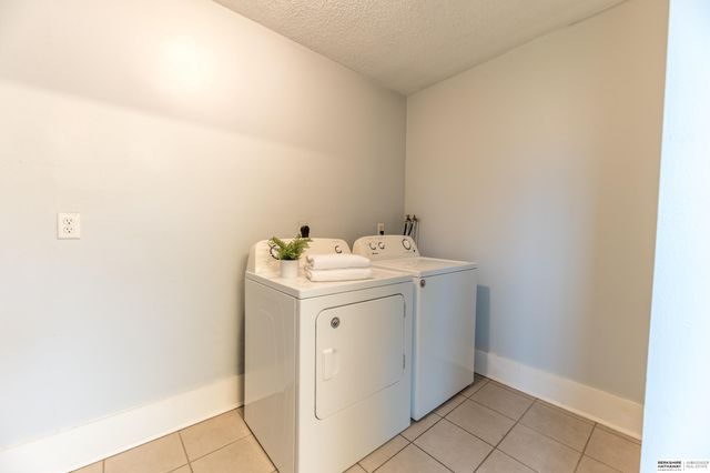 3728 N 53rd Street, Omaha, NE 68104