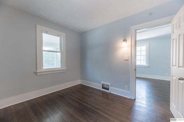 3728 N 53rd Street, Omaha, NE 68104