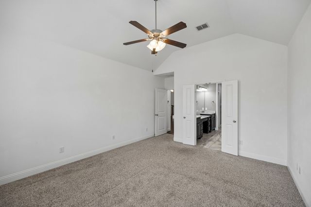 404 Warwick Boulevard, Lewisville, TX 75056