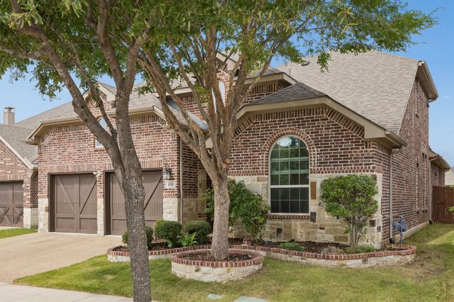 404 Warwick Boulevard, Lewisville, TX 75056