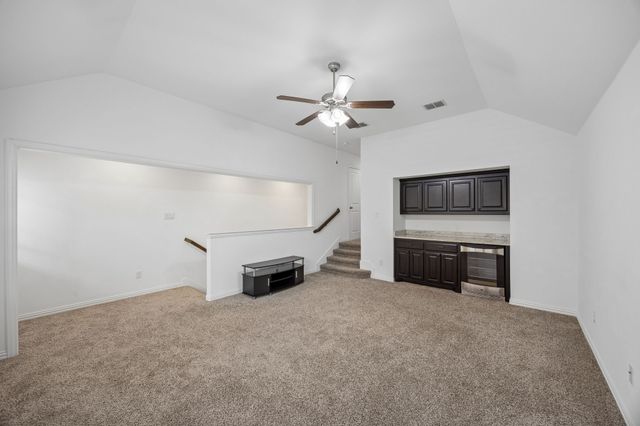 404 Warwick Boulevard, Lewisville, TX 75056