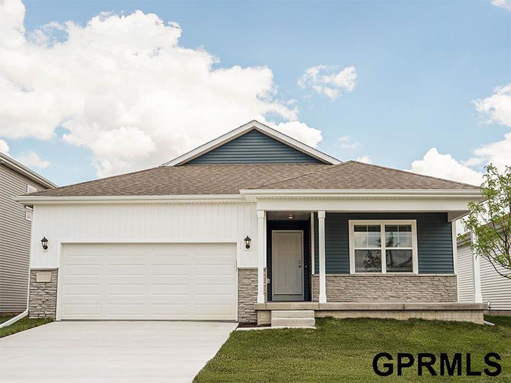 12664 S 206th Street, Gretna, NE 68028